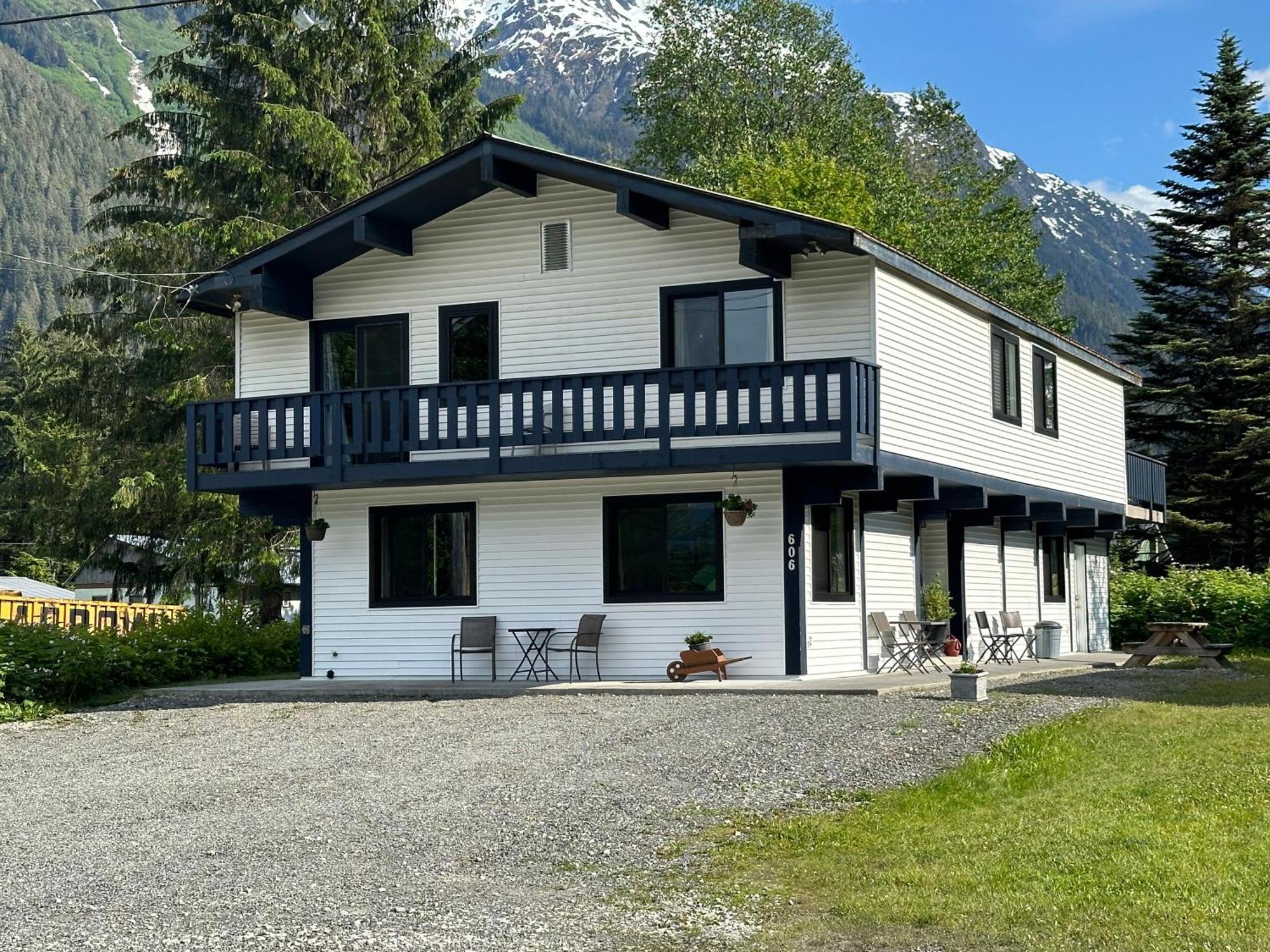 Bear Valley Guesthouse Stewart Ngoại thất bức ảnh